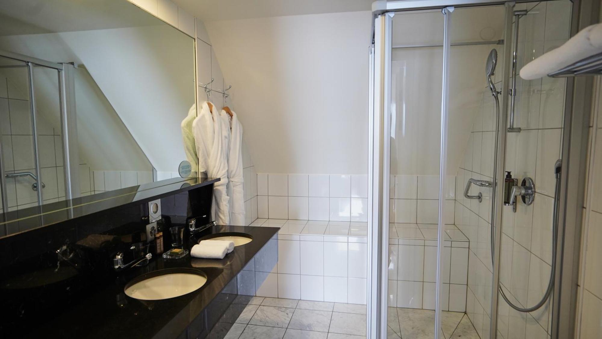 Hotel Real Nyon By Happyculture Екстер'єр фото